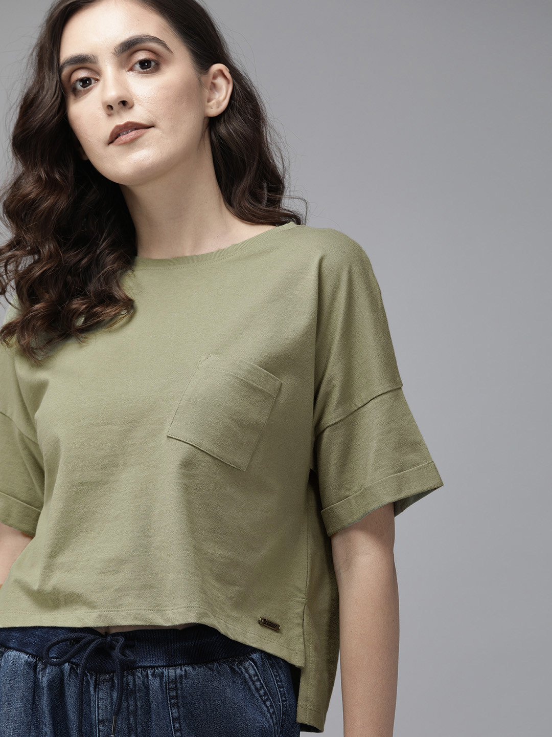 

Roadster Women Olive Green Solid Round Neck T-shirt