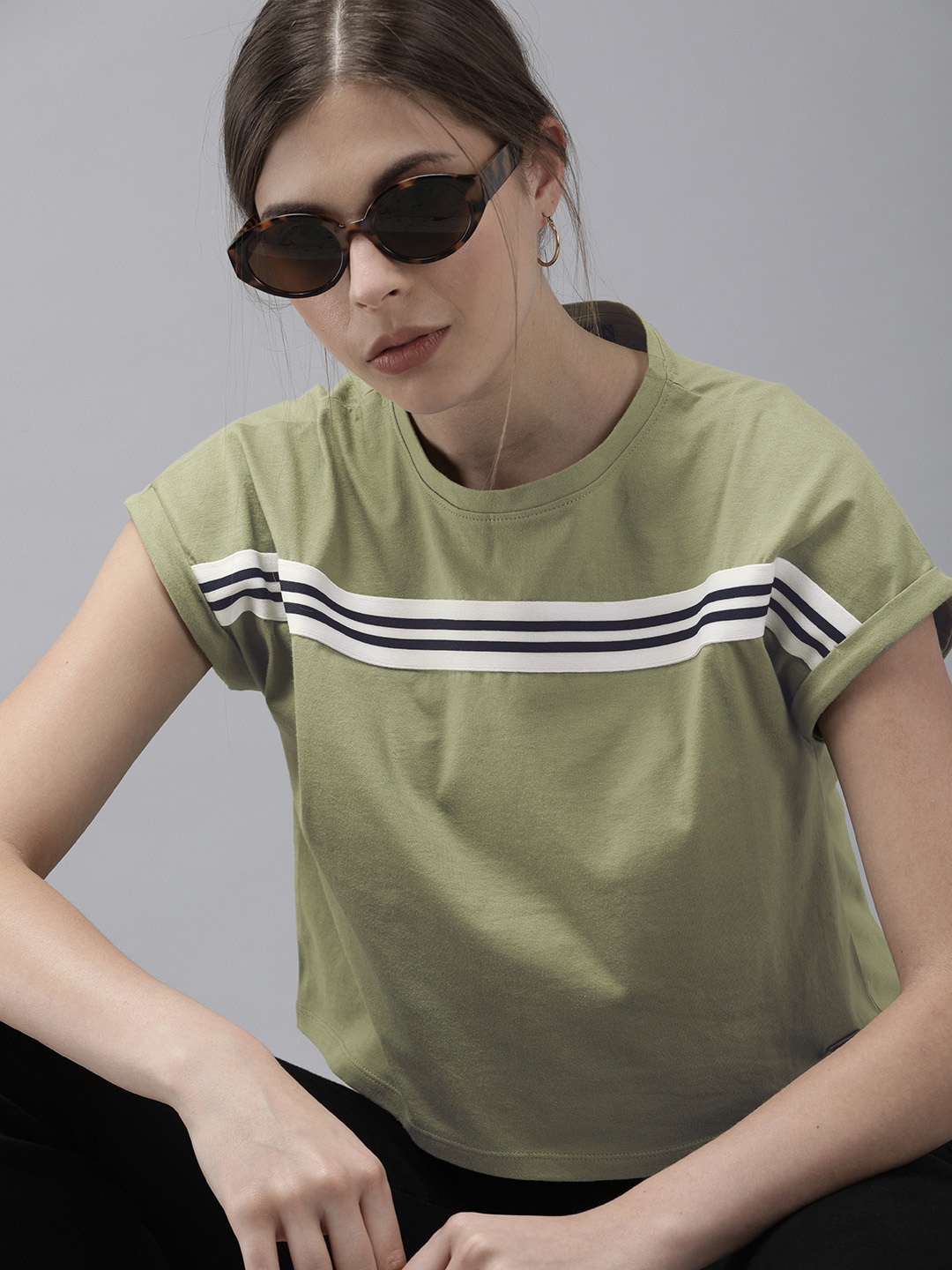 

Roadster Women Olive Green Solid Round Neck Cropped Pure Cotton T-shirt with Striped Detailing