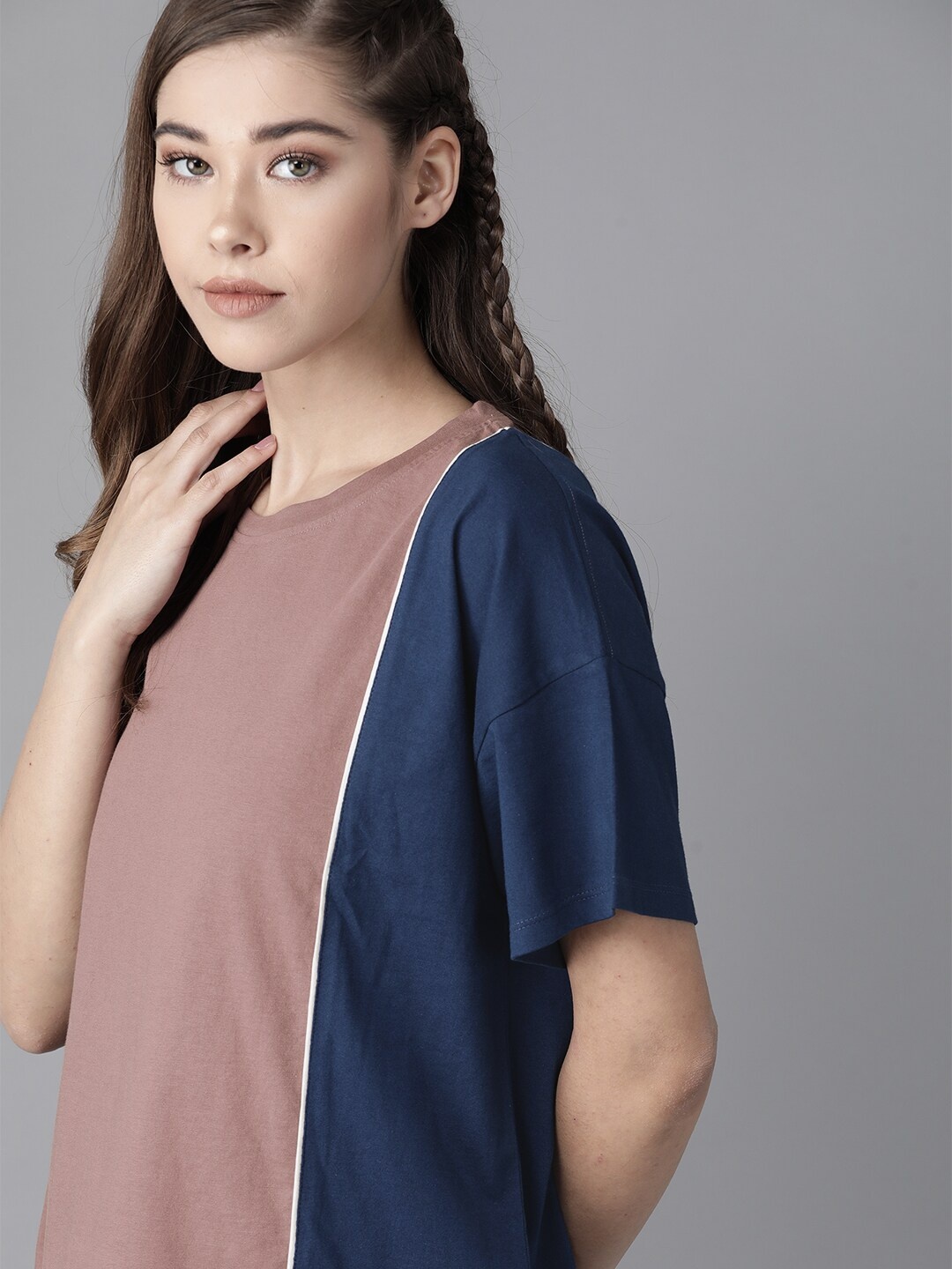 

Roadster Women Mauve & Navy Blue Colourblocked Round Neck Boxy T-shirt