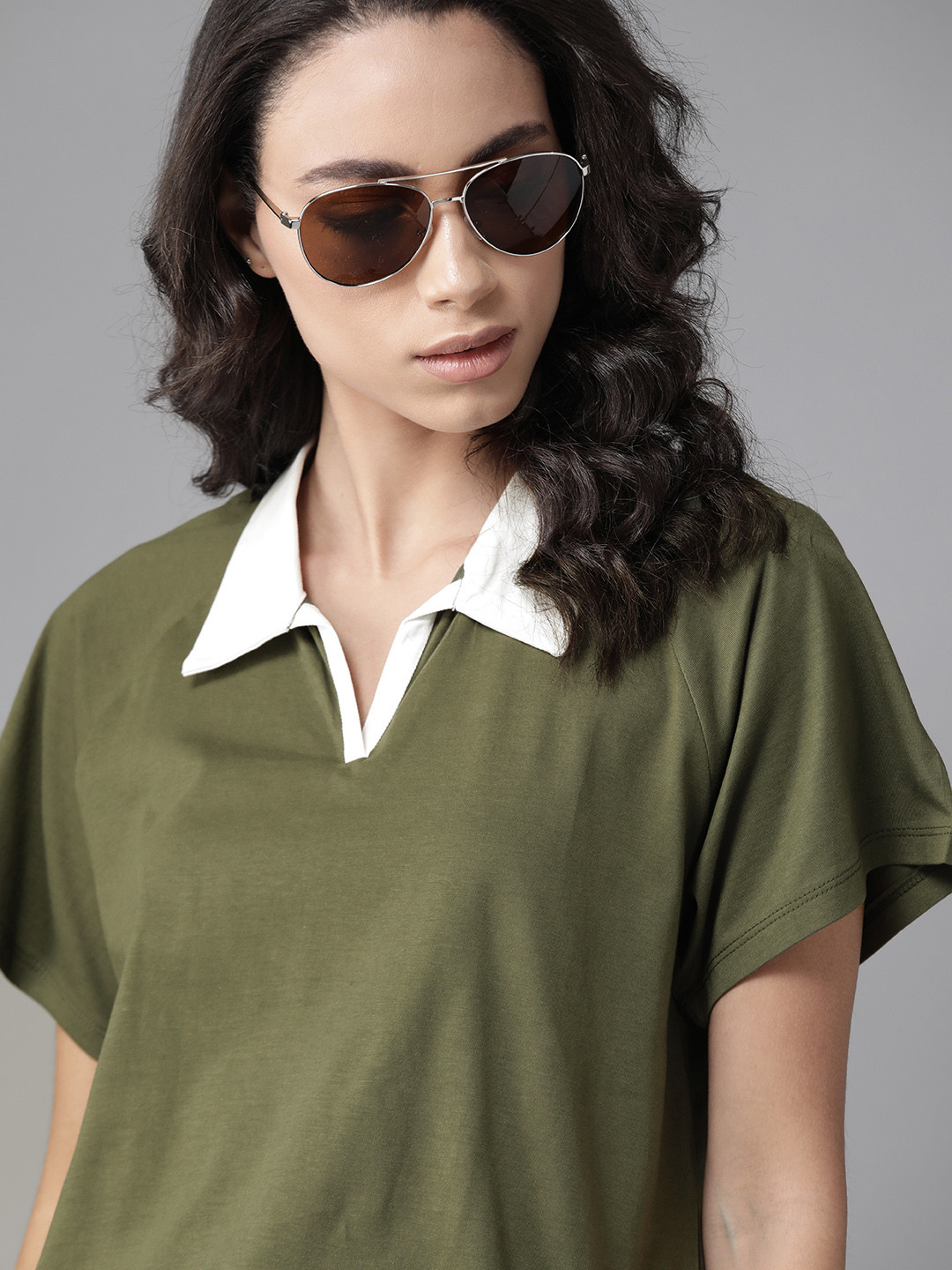 

Roadster Women Olive Green Cotton Solid Polo Collar T-shirt