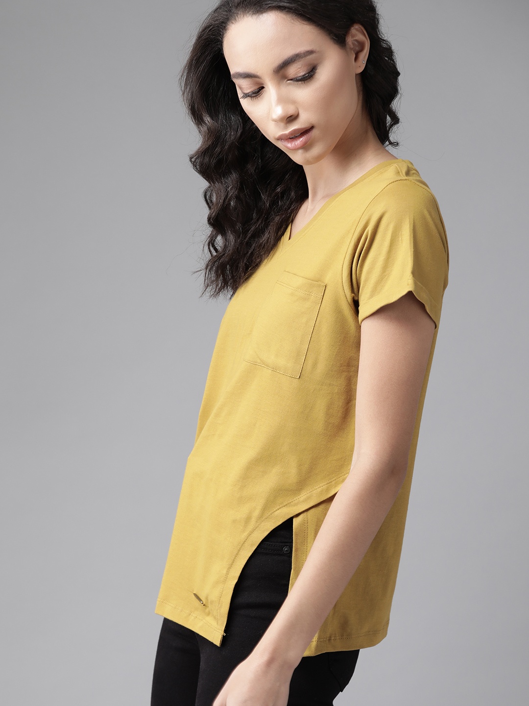 

Roadster Women Mustard Yellow Cotton Solid V-Neck T-shirt with Hem Slit