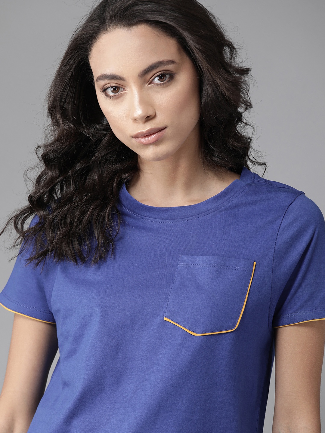 

Roadster Women Blue Cotton Solid Round Neck T-shirt