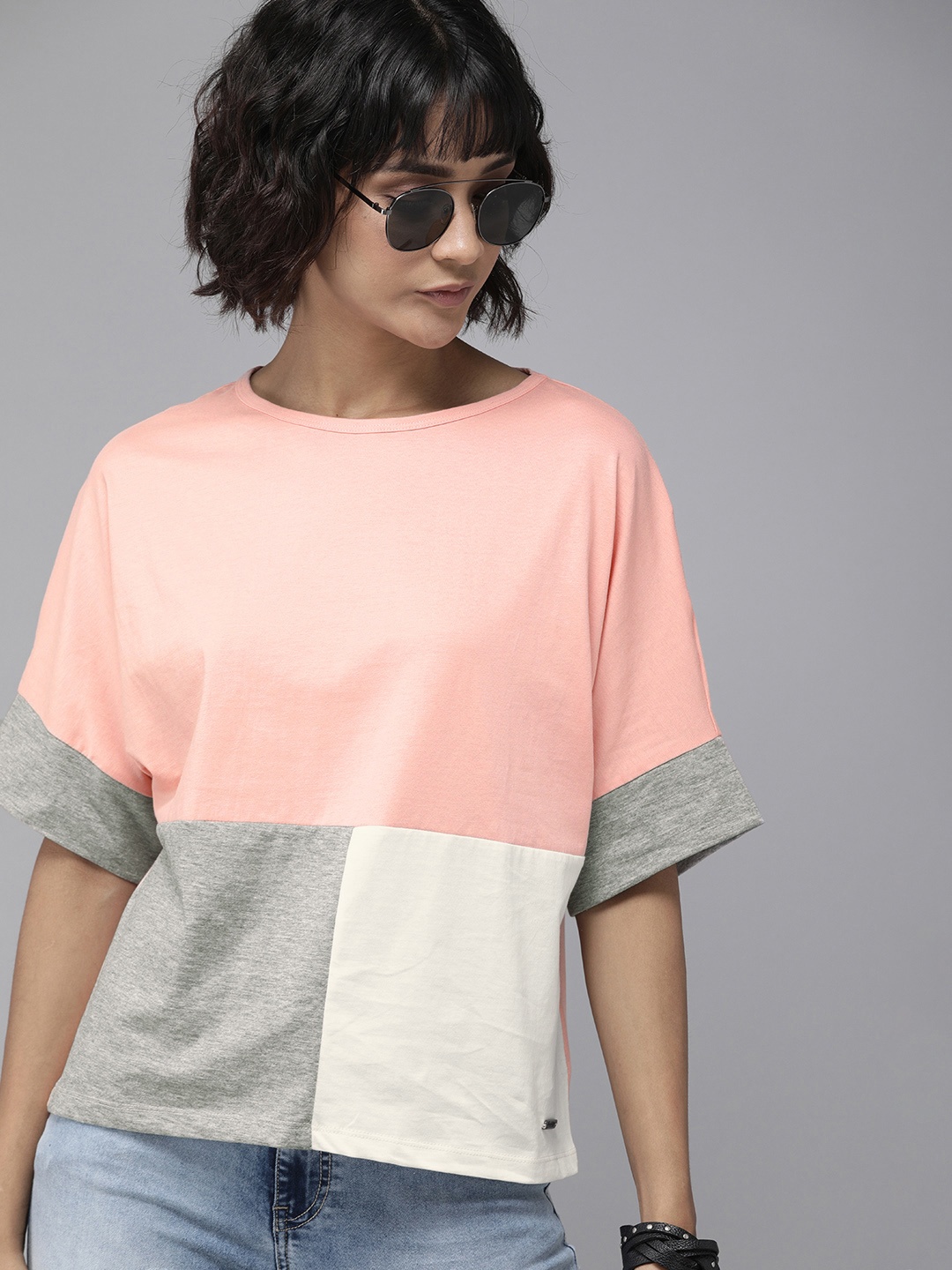 

Roadster Women Pink Grey Colourblocked Round Neck Pure Cotton T-shirt