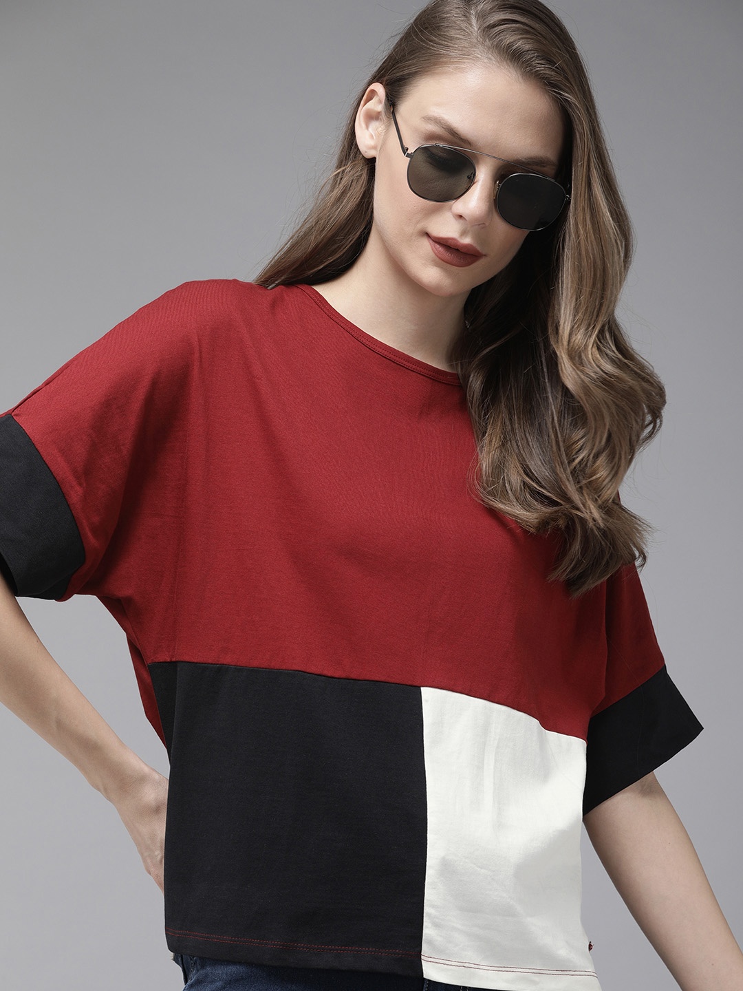 

Roadster Women Red Black Colourblocked Round Neck Pure Cotton T-shirt