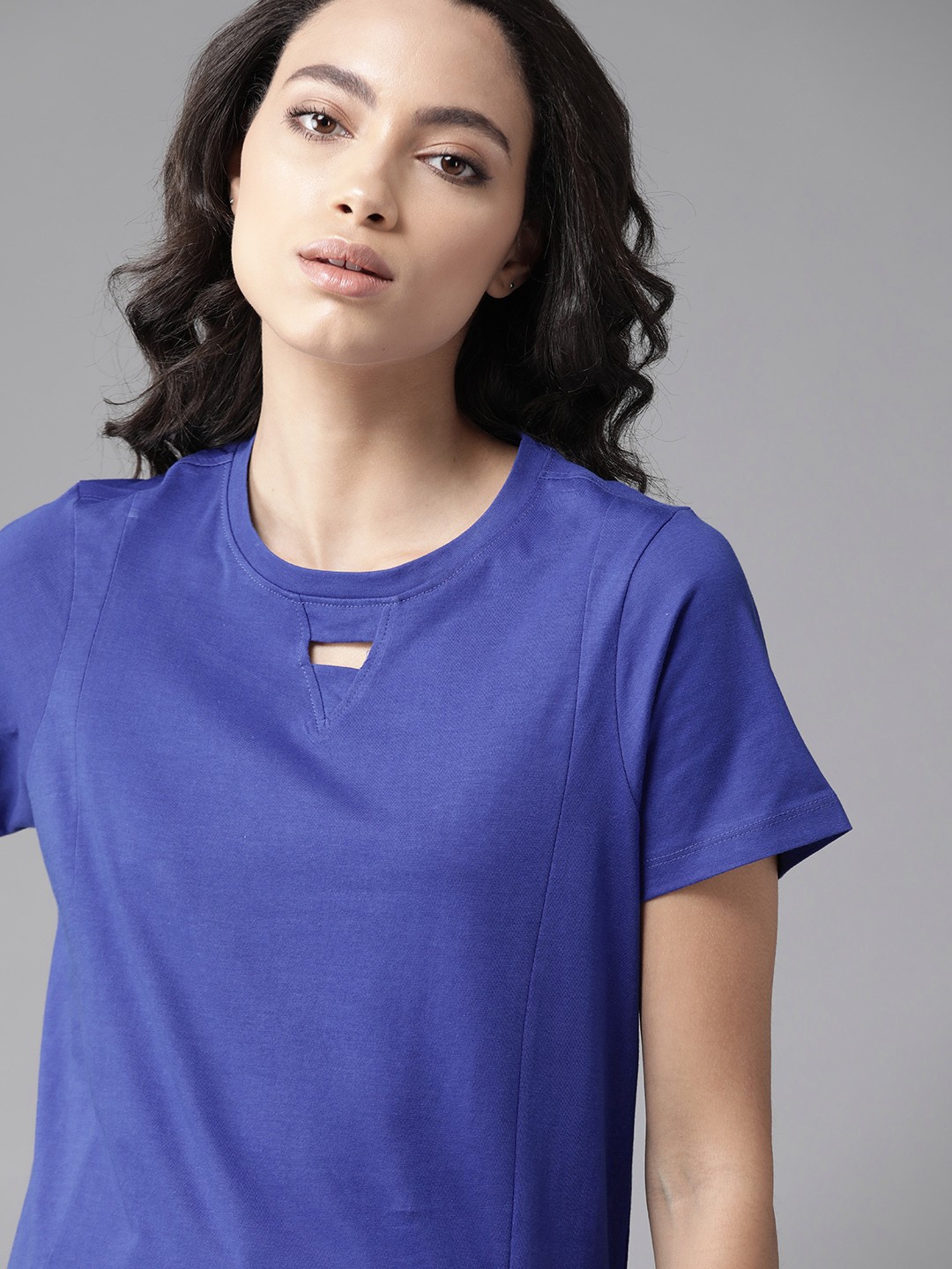 

Roadster Women Blue Cotton Solid Round Neck Cut Out T-shirt