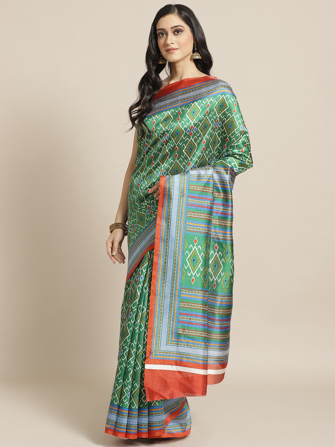 

Saree mall Green & White Geometric Printed Saree