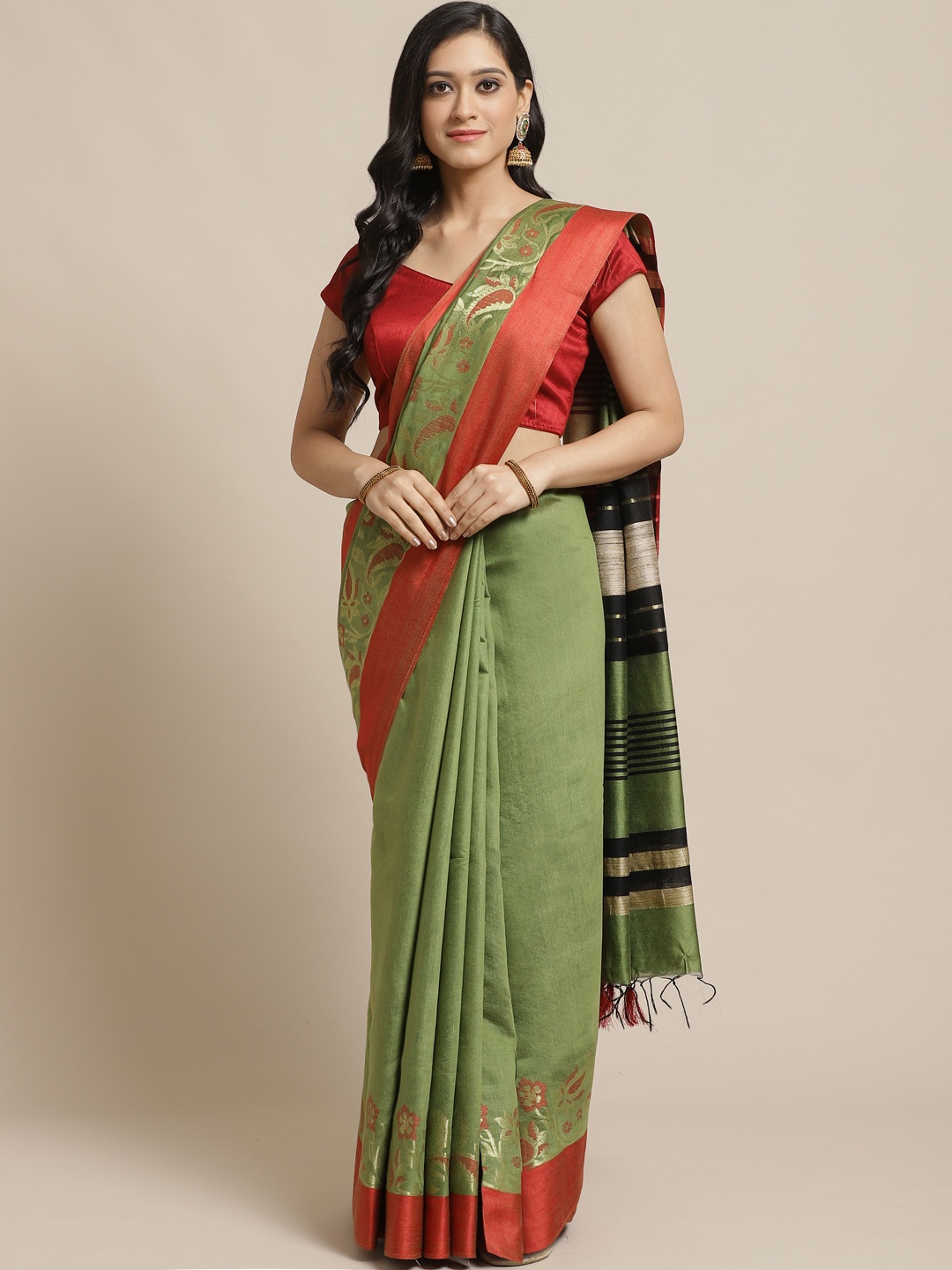 

swatika Green & Golden Solid Handloom Bhagalpuri Saree With Zari Border