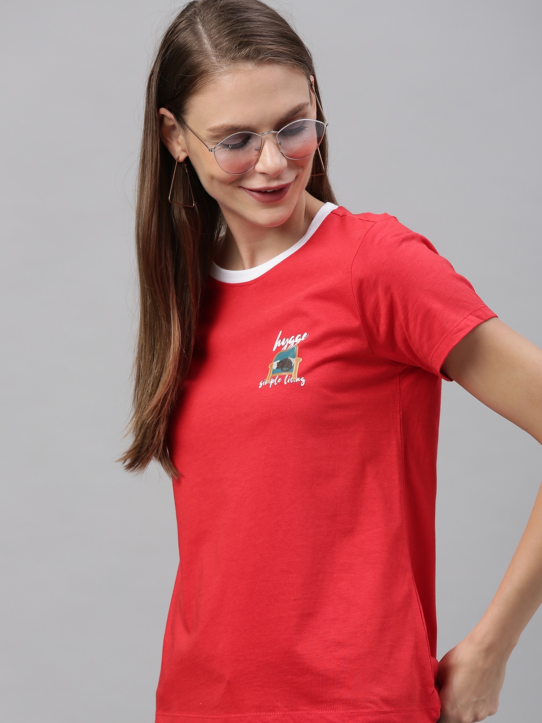 

Mast & Harbour Women Red Solid Contrast Round Neck T-shirt With Printed Detailing