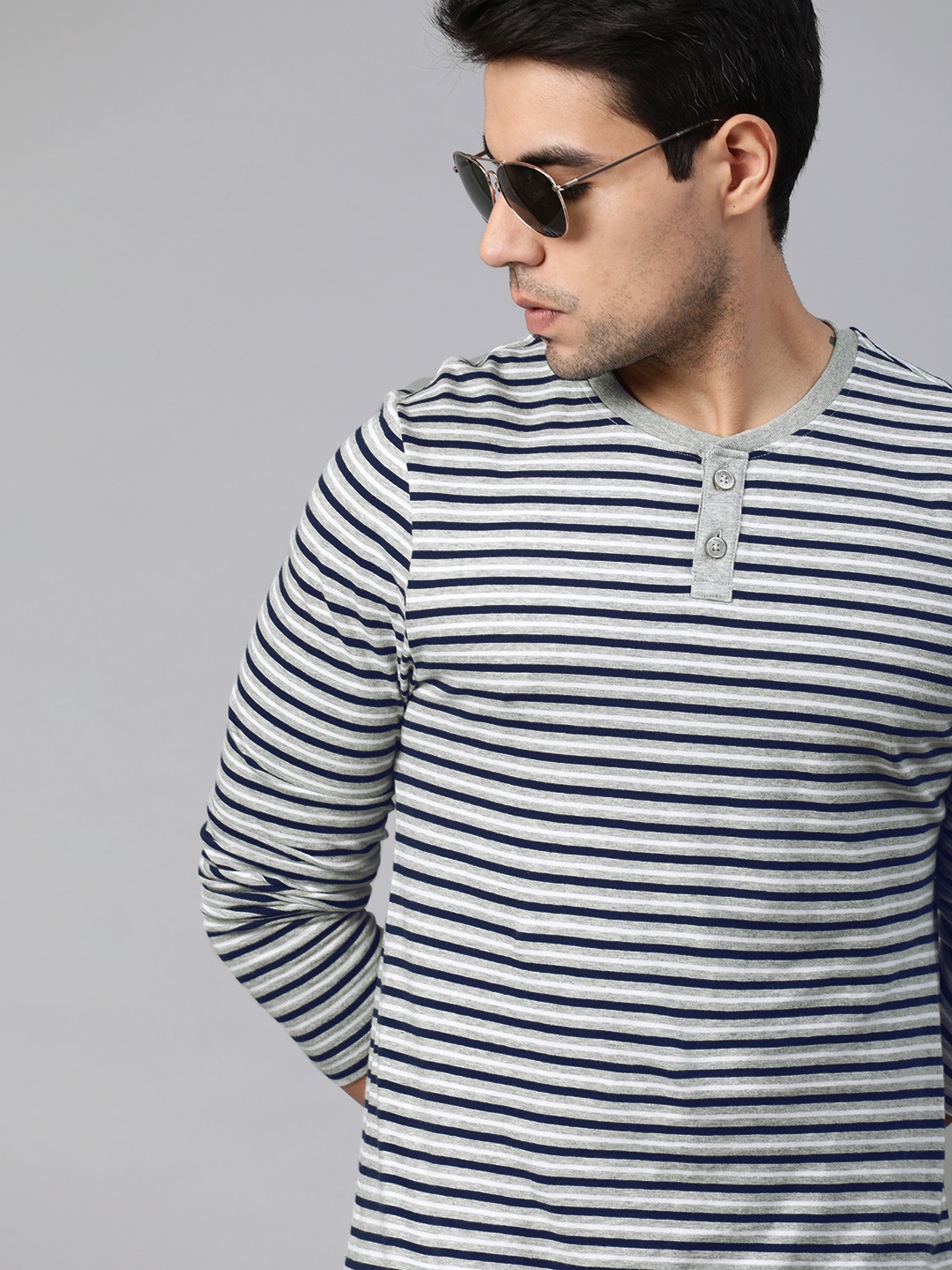 

Roadster Men Grey Melange Navy Blue Striped Henley Neck Pure Cotton T-shirt