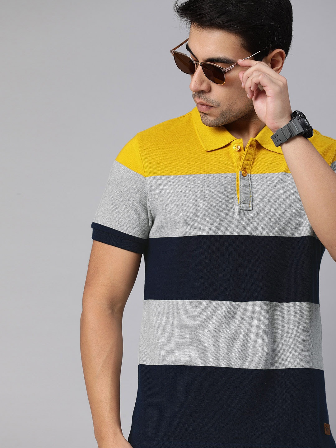 

Roadster Men Grey Melange Black Colourblocked Polo Collar Pure Cotton T-shirt