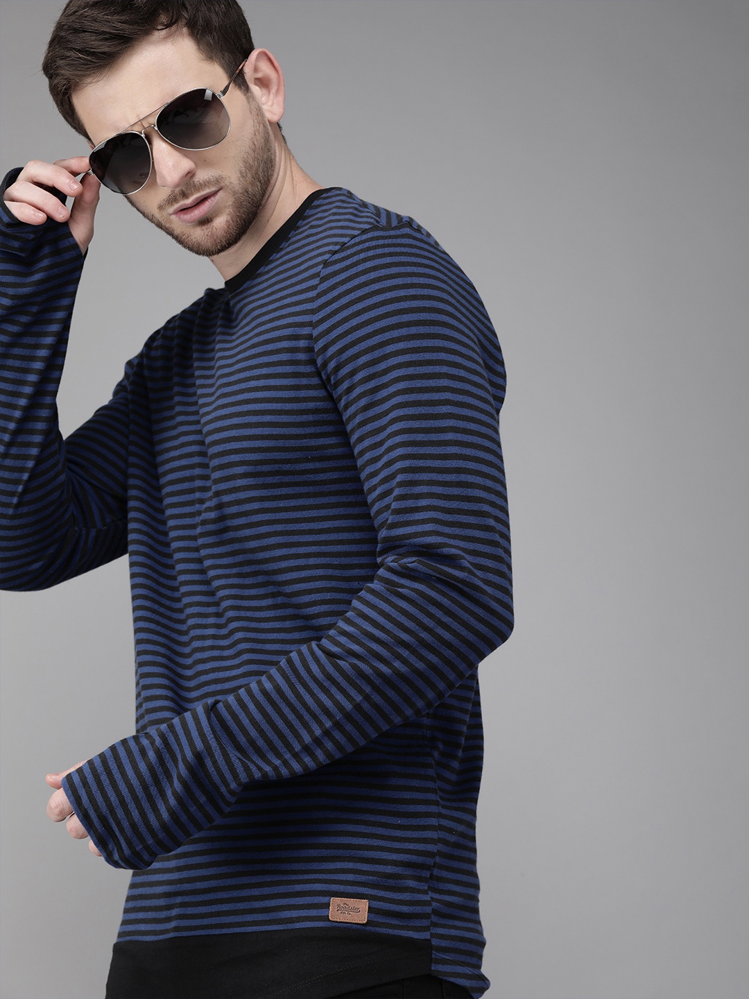 

Roadster Men Navy Blue Black Striped Round Neck Pure Cotton T-shirt