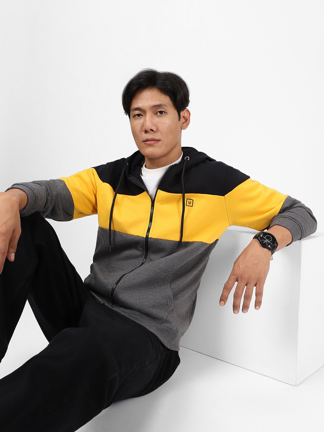 

Urbano Fashion Men Colourblocked Zippered Hooded Sweatshirt, Black