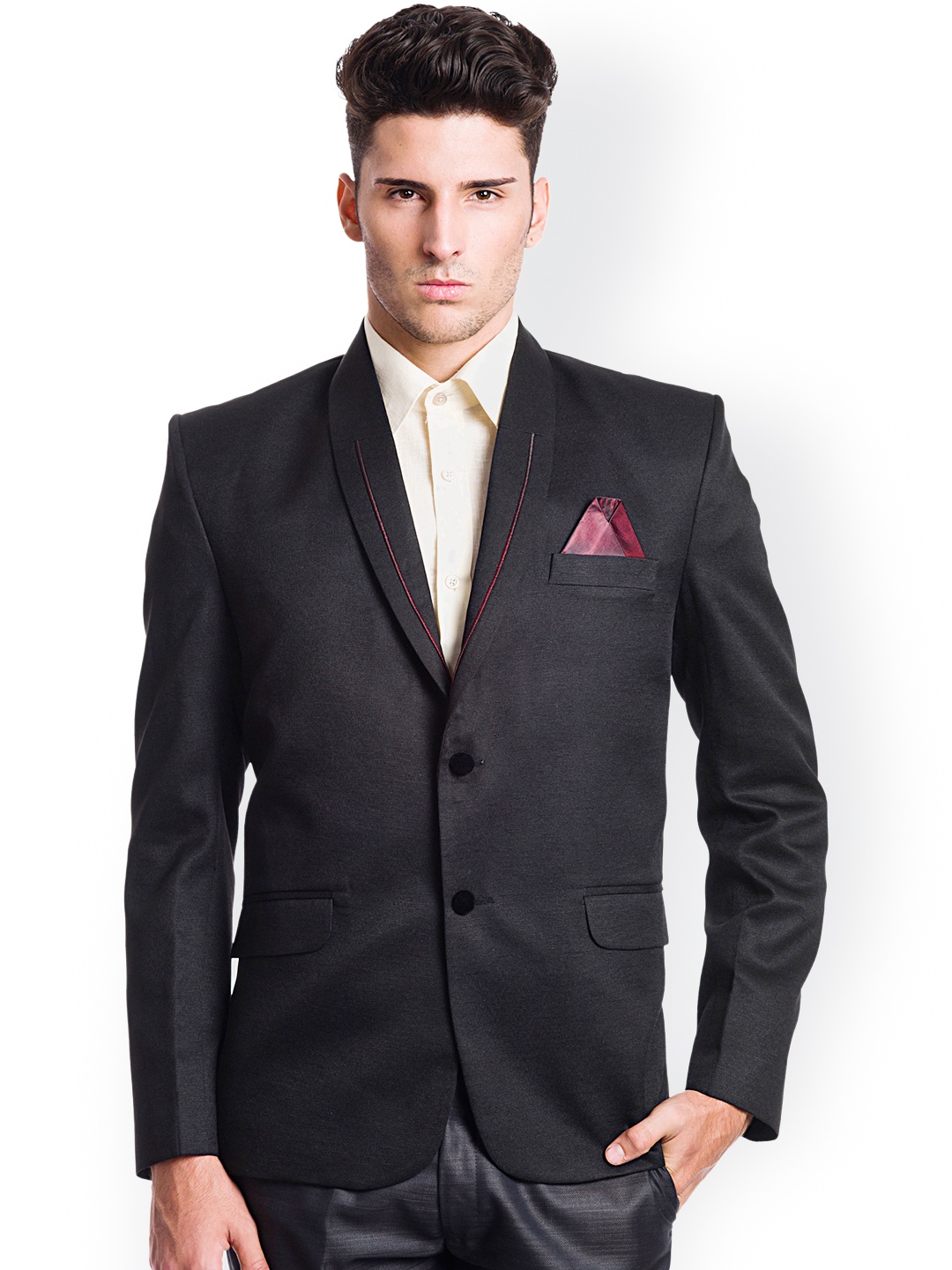 

Wintage Black Single-Breasted Tailored Fit Formal Blazer