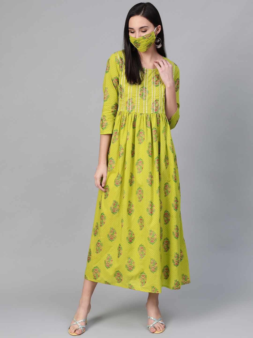 

Sringam Women Green Printed Maxi Dress With Matching Mask