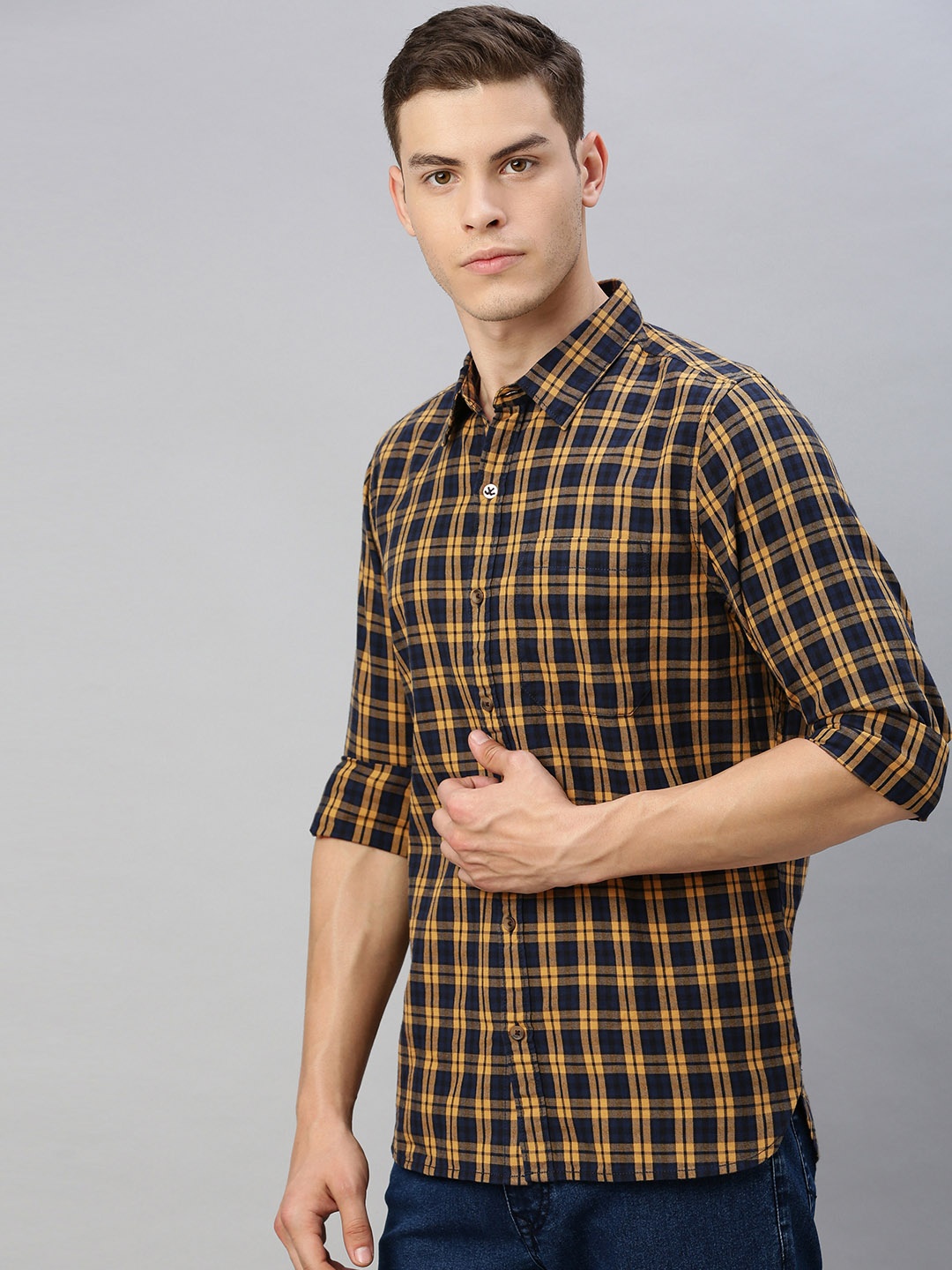 

WROGN Men Yellow & Black Regular Fit Checked Casual Shirt
