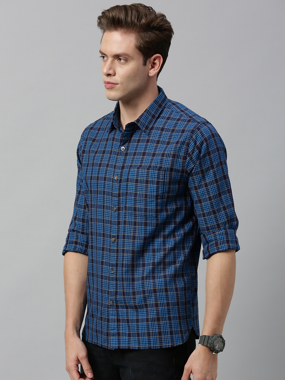 

WROGN Men Blue & White Slim Fit Checked Casual Shirt