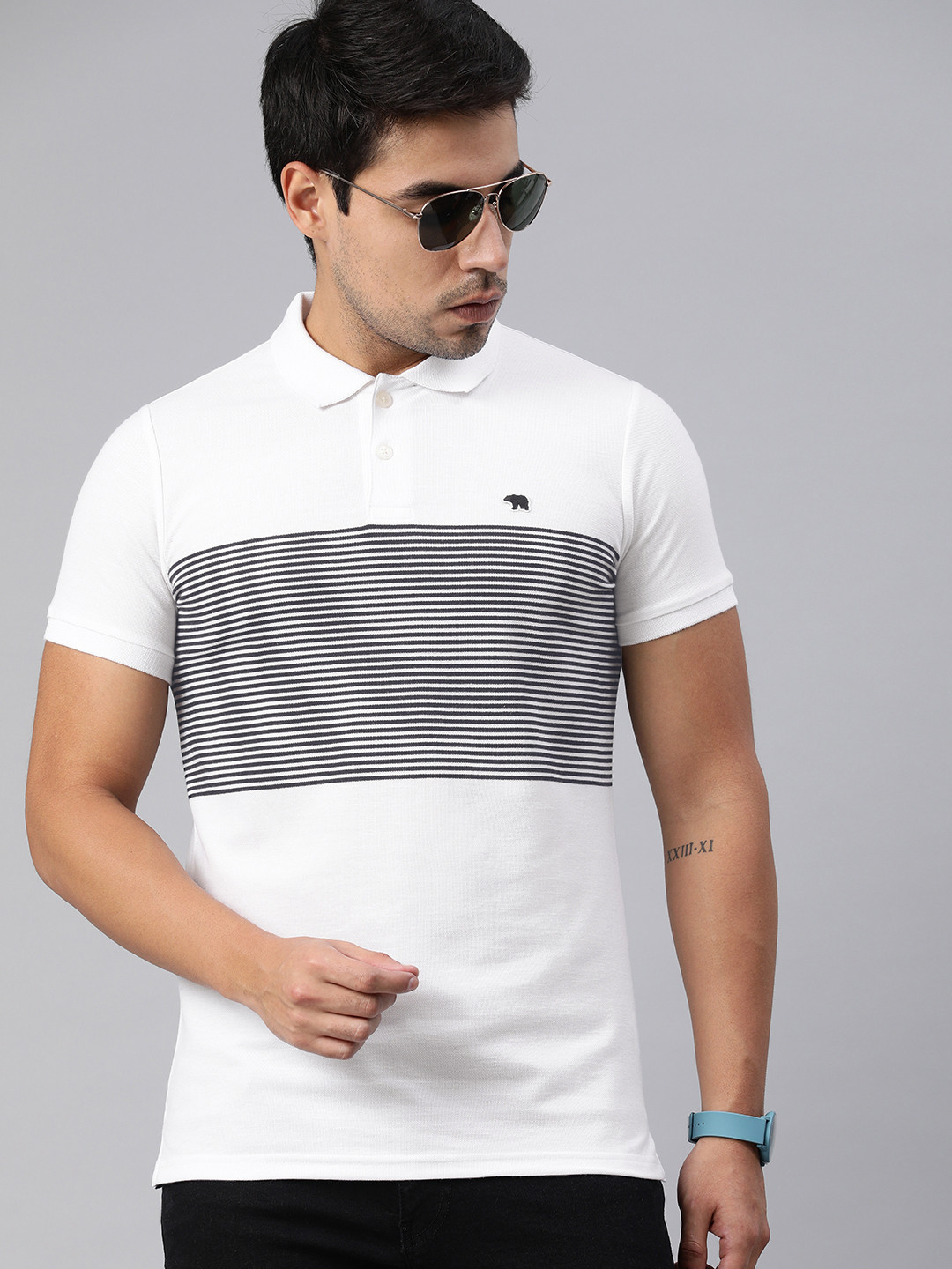 

THE BEAR HOUSE Men White & Black Striped Polo Collar T-shirt