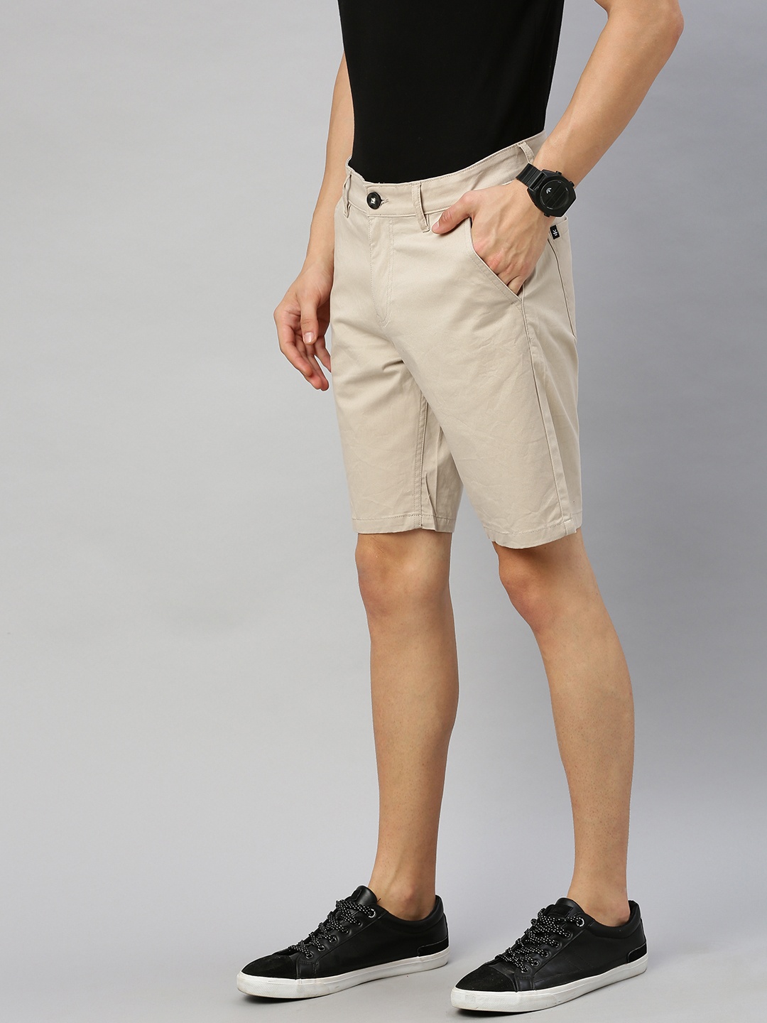 

WROGN Men Beige Solid Slim Fit Chino Shorts