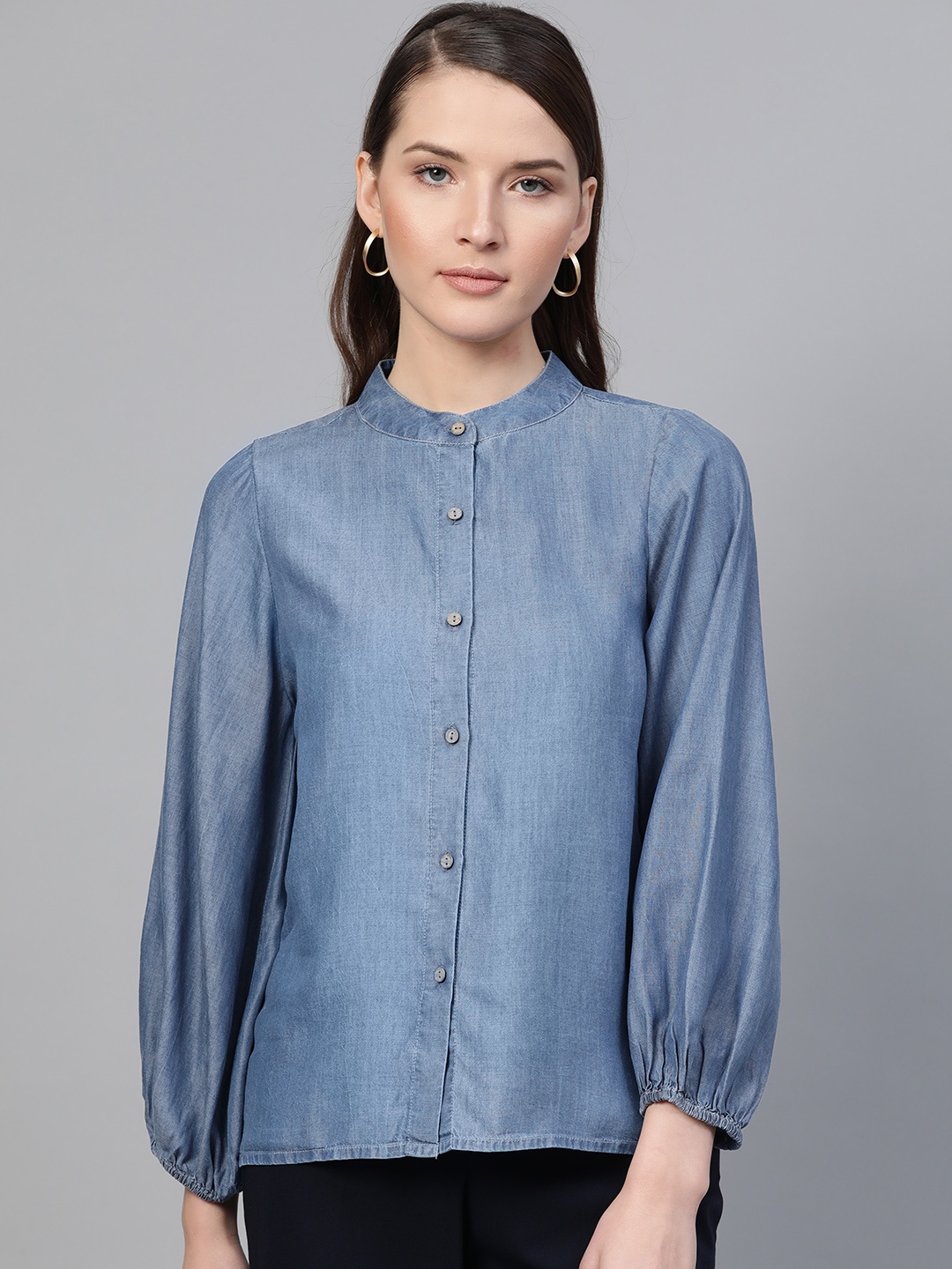 

SASSAFRAS Women Blue Regular Fit Solid Chambray Casual Shirt