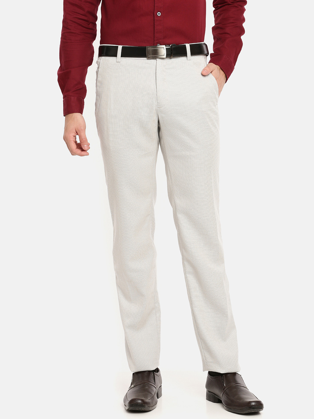 

Chennis Men Off-White Slim Fit Solid Formal Trousers