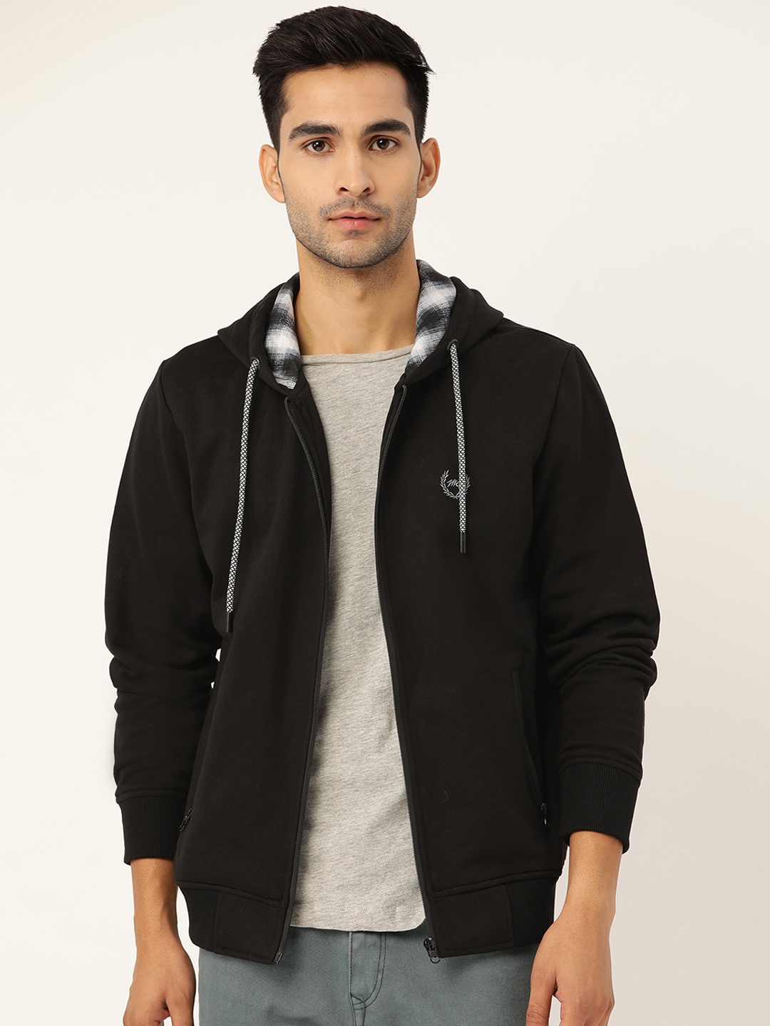 

Monte Carlo Men Black Solid Hooded Sweatshirt