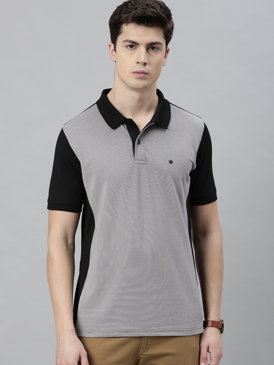 

Louis Philippe Men Black Colourblocked Polo Collar T-shirt