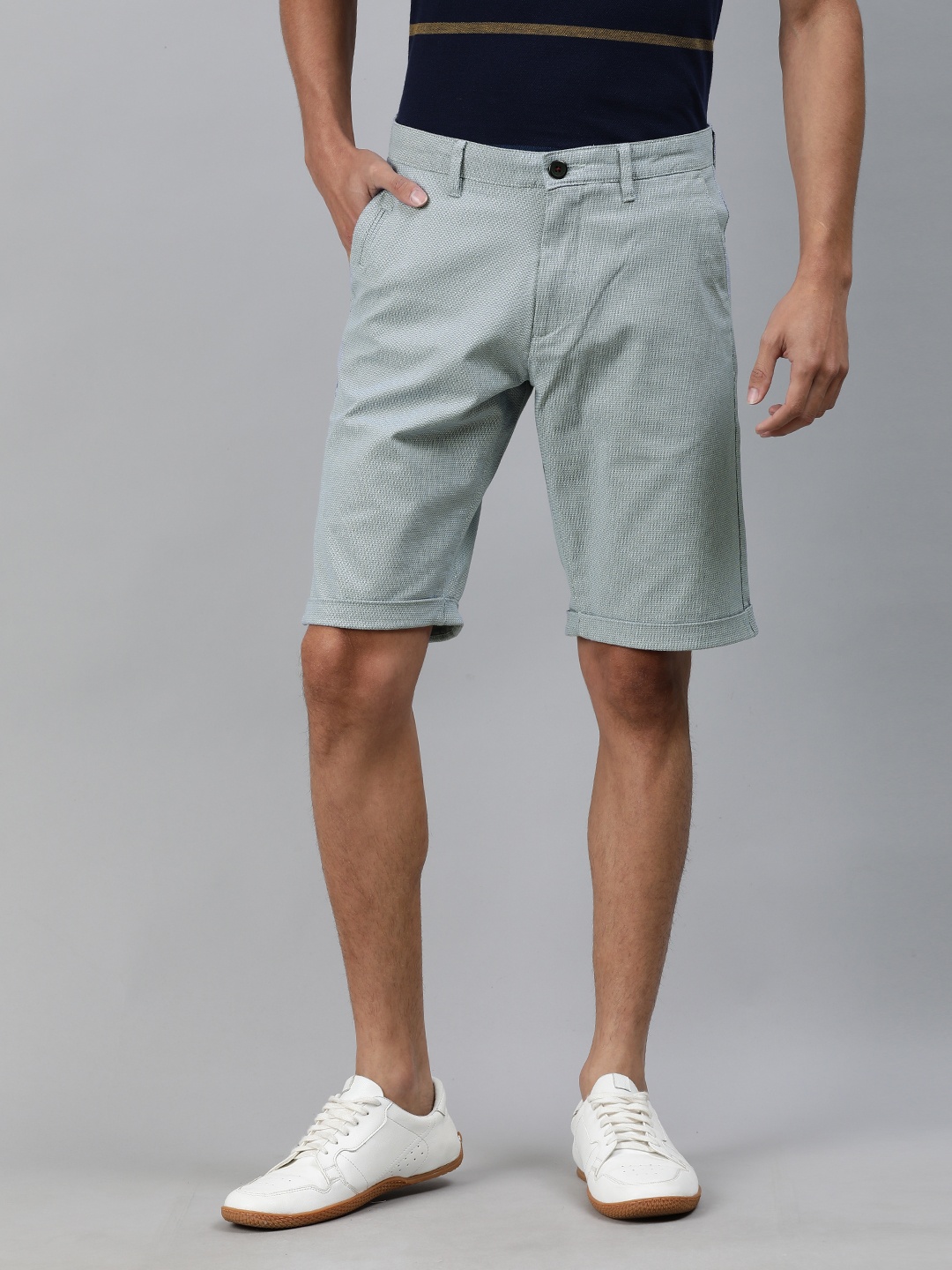 

Louis Philippe Sport Men Grey Solid Slim Fit Regular Shorts