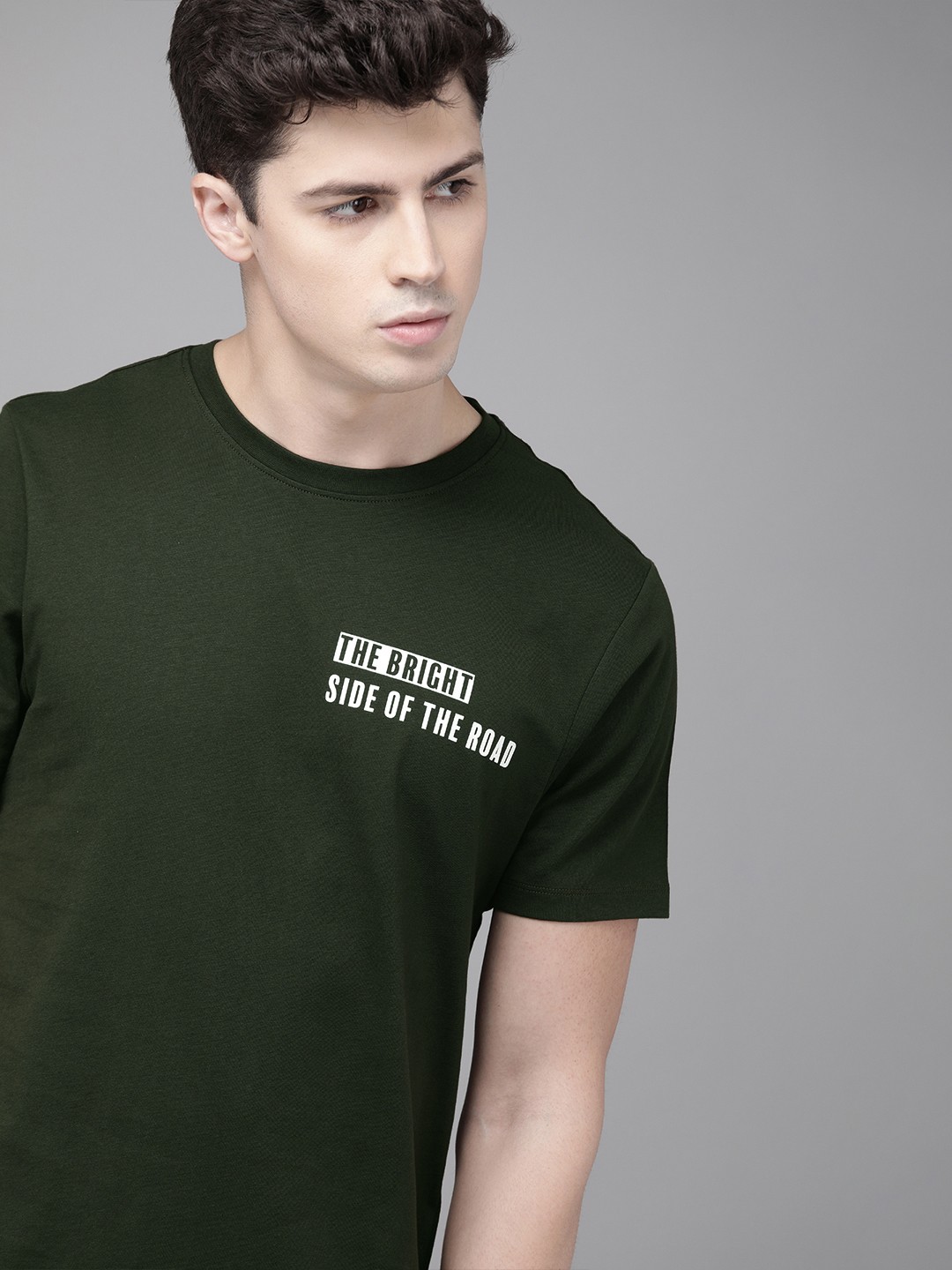 

Roadster Men Green Placement Printed Round Neck Pure Cotton T-shirt