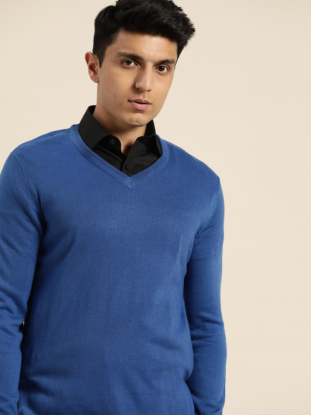 

INVICTUS Men Blue Solid Acrylic Sweater