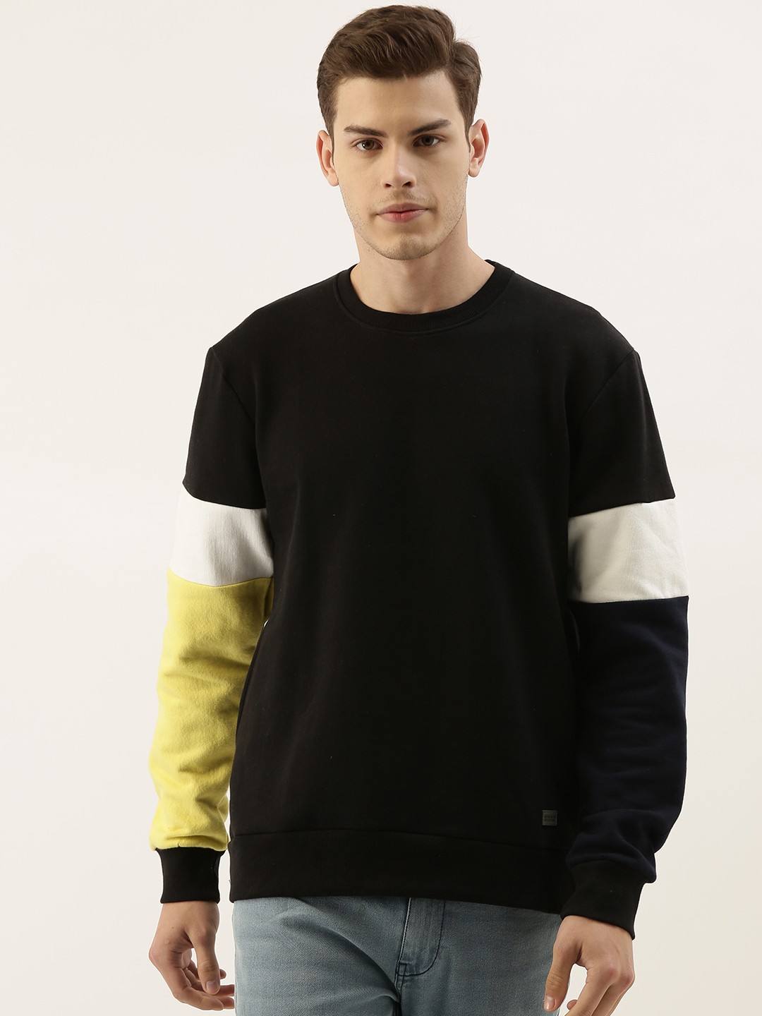 

Campus Sutra Men Black & White Colourblocked Sweatshirt
