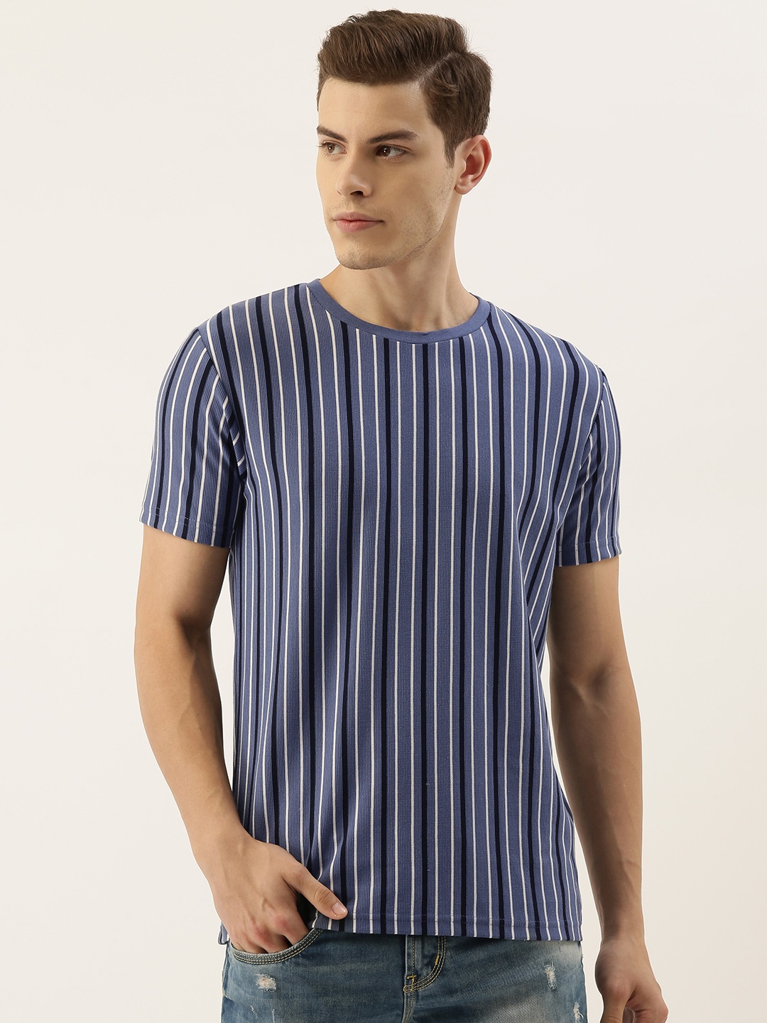 

Campus Sutra Men Blue Striped Round Neck T-shirt