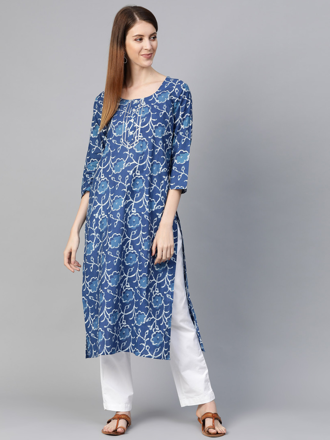 

KSUT Women Blue & White Printed Straight Kurta