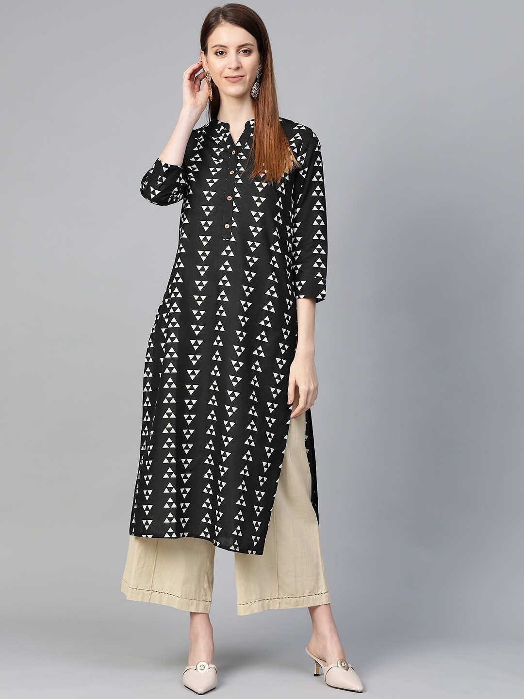 

KSUT Women Black & White Printed Straight Kurta