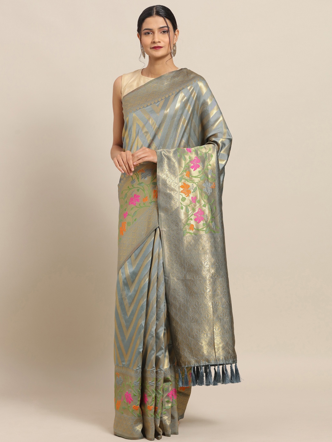 

VASTRANAND Grey & Gold-Coloured Silk Cotton Woven Design Banarasi Saree