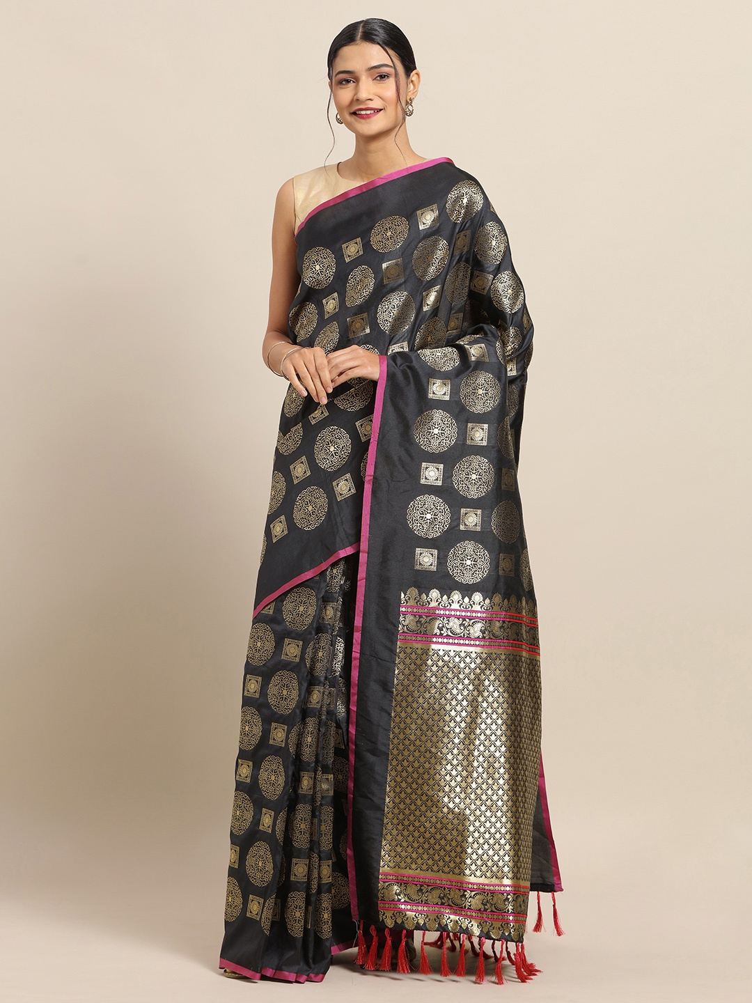 

VASTRANAND Black & Pink Silk Blend Woven Design Kesari Paithani Banarasi Saree