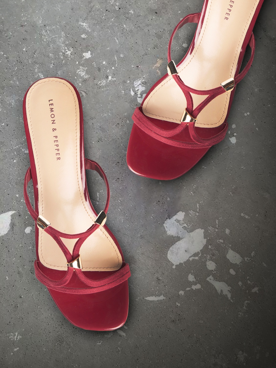 

LEMON & PEPPER Women Maroon & Beige Solid Heels