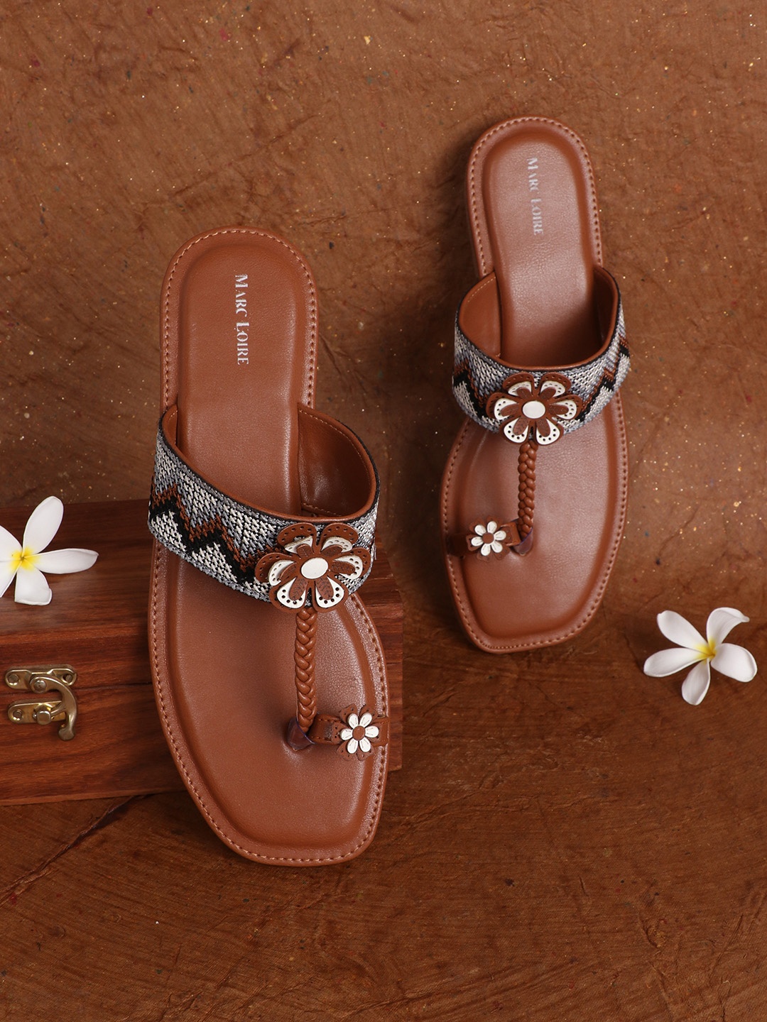 

Marc Loire Women Brown & Grey Chevron Embroidered One Toe Flats