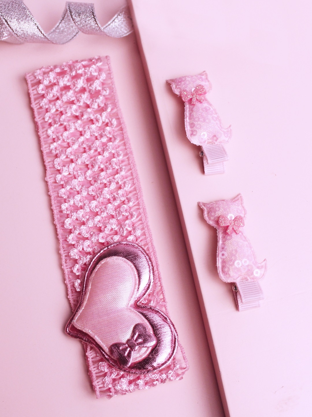 

lil' star Kids Set Of 2 Pink Cat Hair Pin & Crochet Head Band Set
