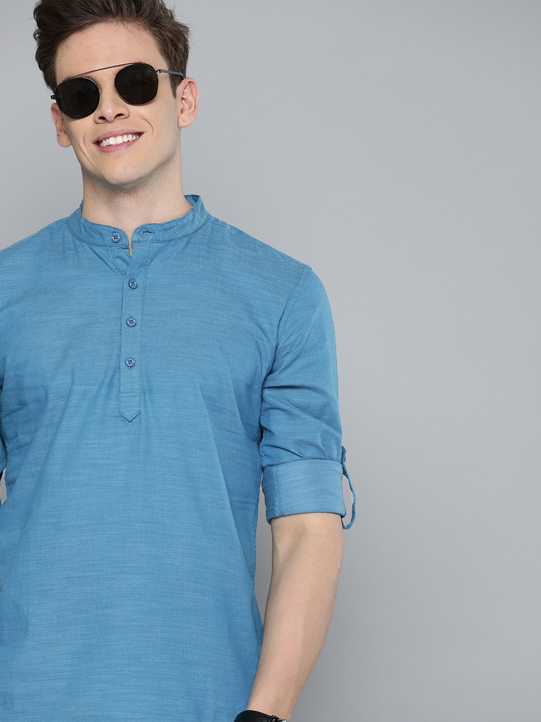 

HERE&NOW Men Blue Solid Straight Kurta