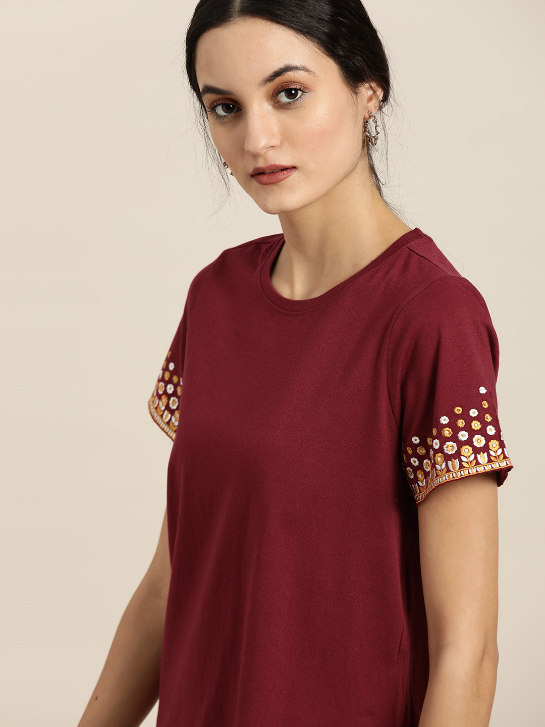 

all about you Women Maroon Solid Round Neck T-shirt