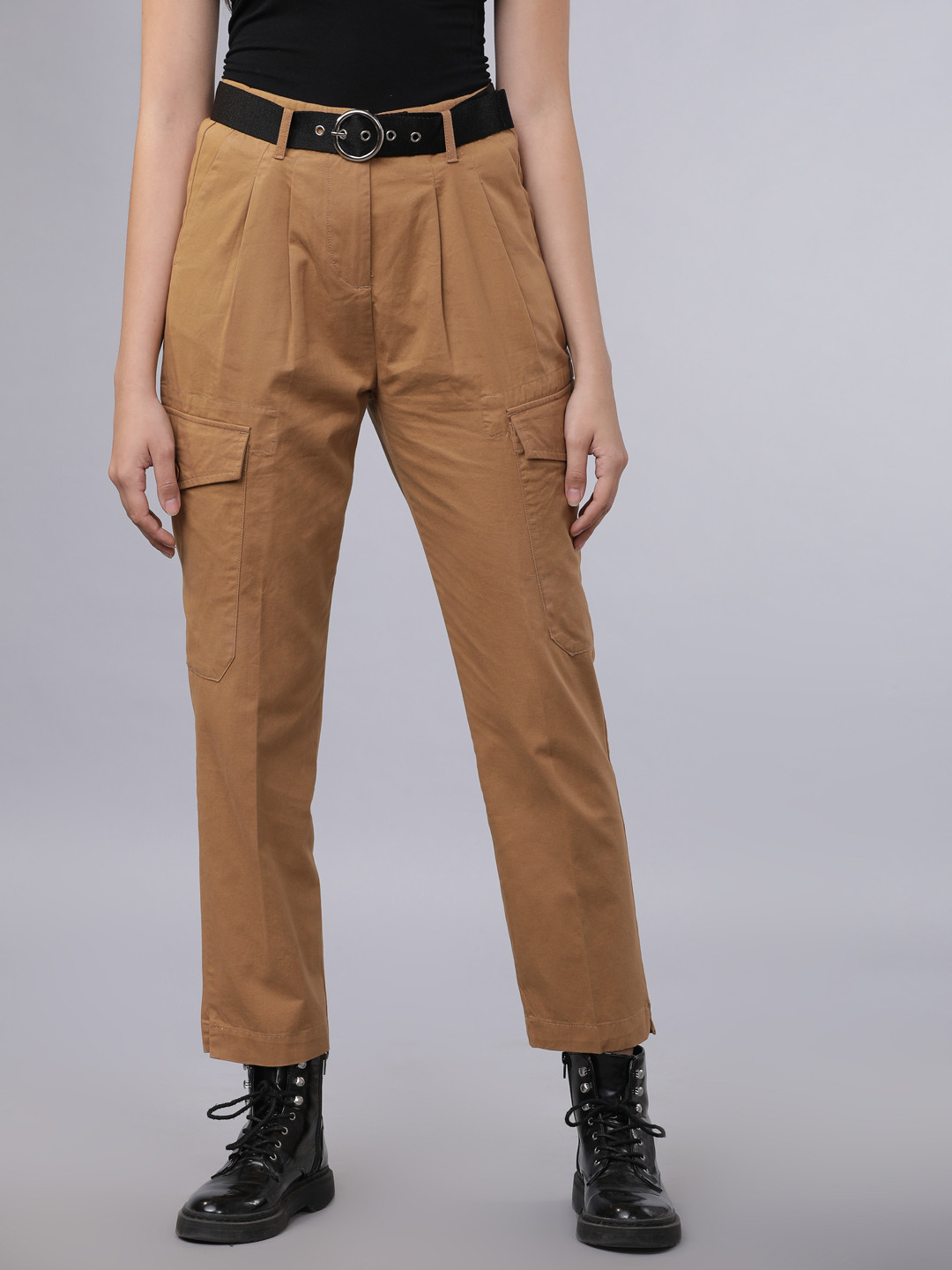 

Tokyo Talkies Women Khaki Straight Fit Solid Cargos