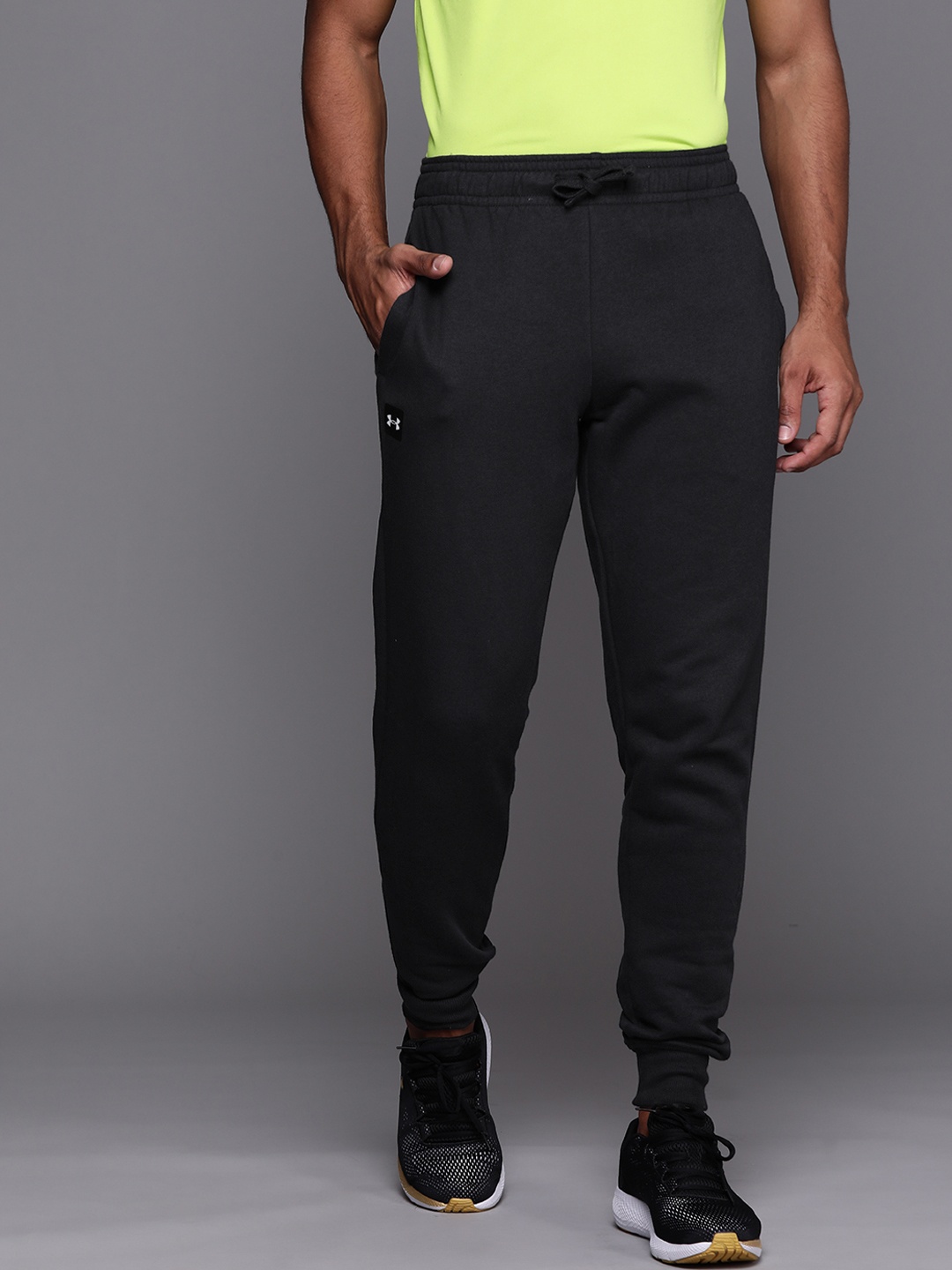 

UNDER ARMOUR Men Black Solid UA Rival Fleece Joggers
