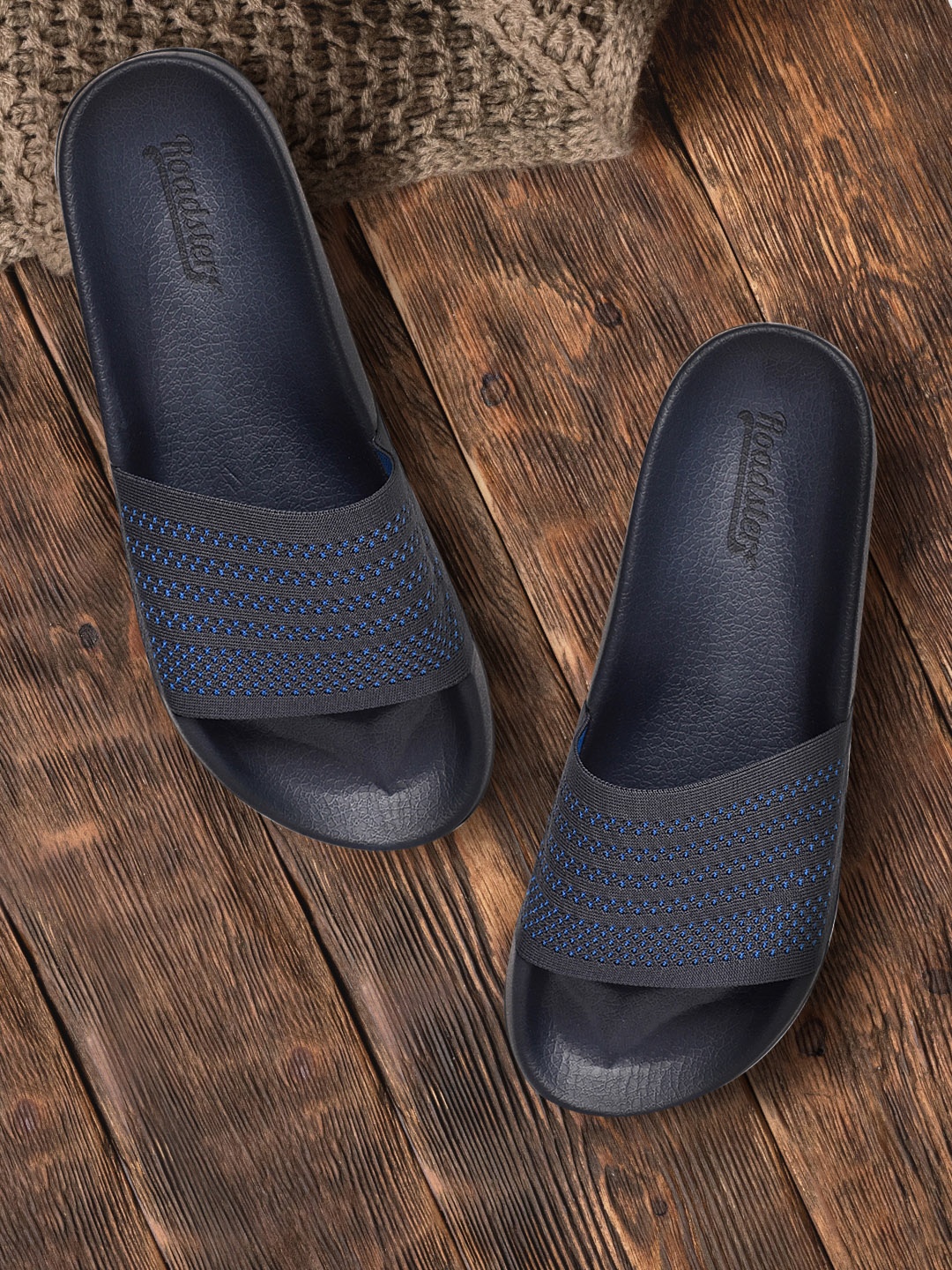 

Roadster Men Navy Blue Self Design Sliders