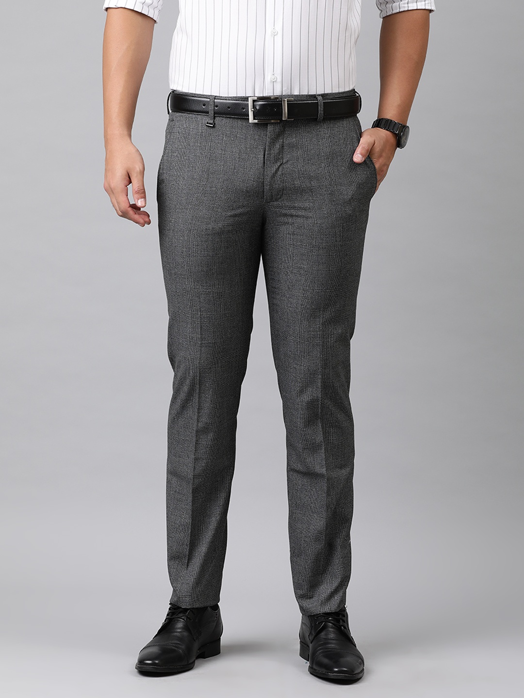 

Van Heusen Men Grey Slim Fit Checked Formal Trousers