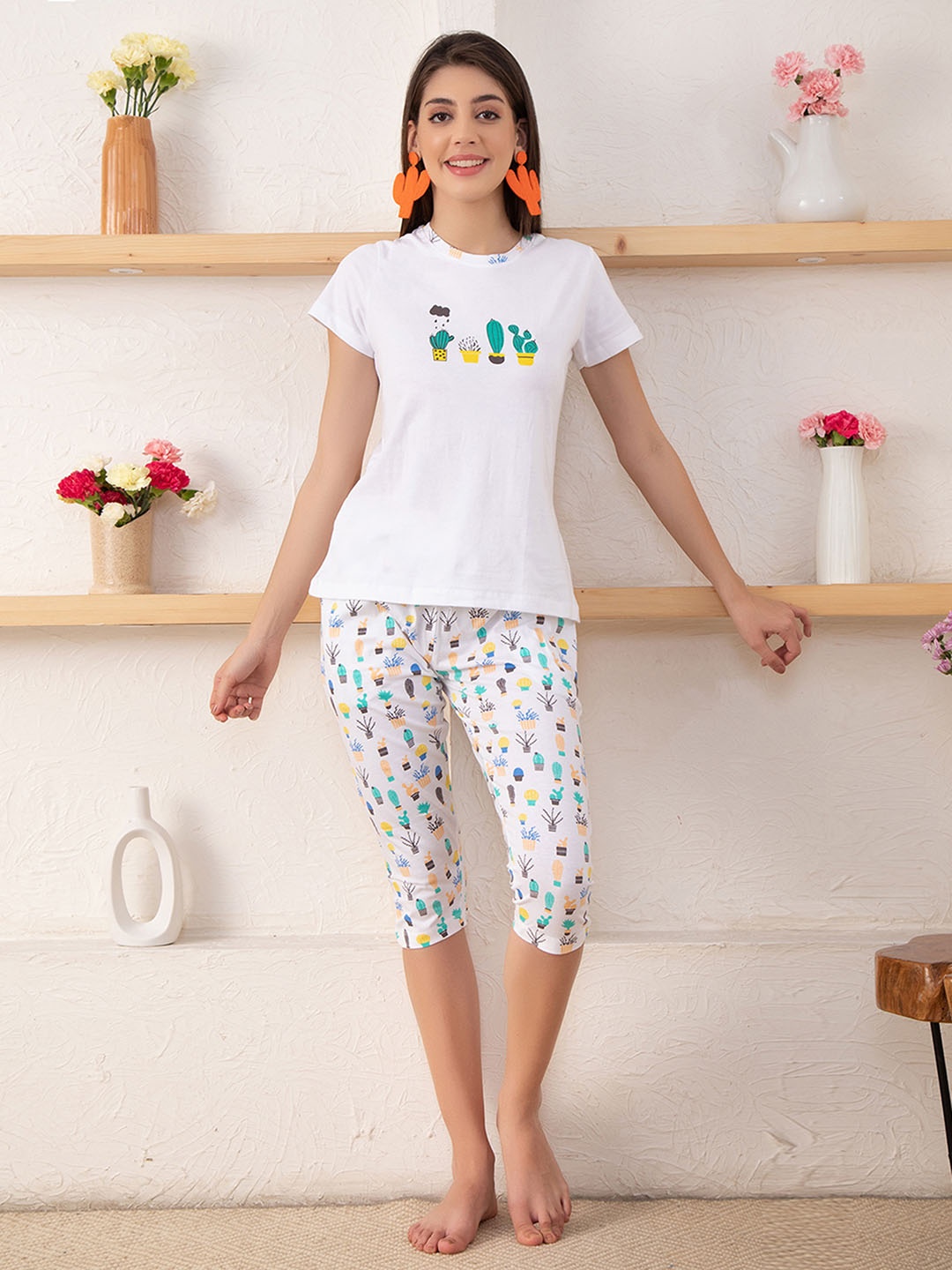 

Clovia Women White Printed Night suit