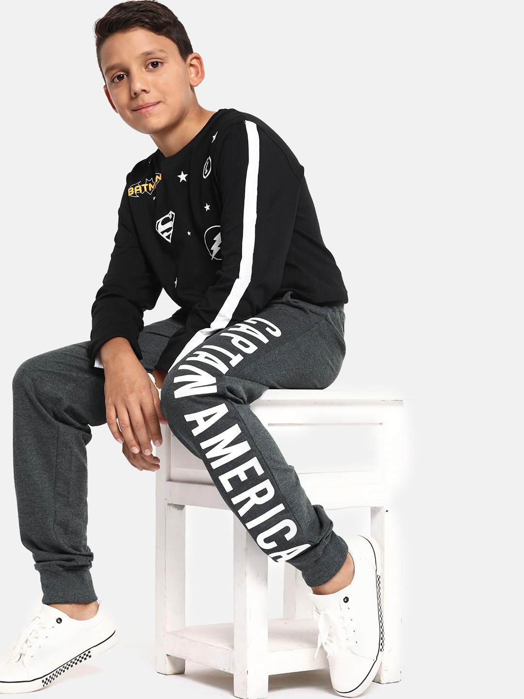 

YK Marvel Boys Charcoal Grey Printed Captain America Straight Fit Joggers