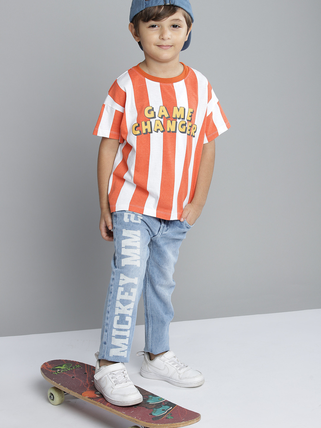 

YK Disney Boys Blue Regular Fit Mid-Rise Printed Clean Look Stretchable Jeans