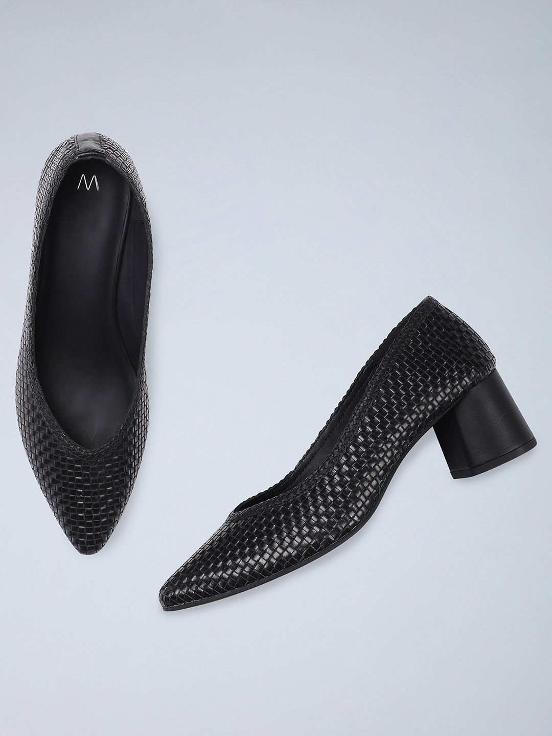

W The Folksong Collection Women Black Woven Design Pumps