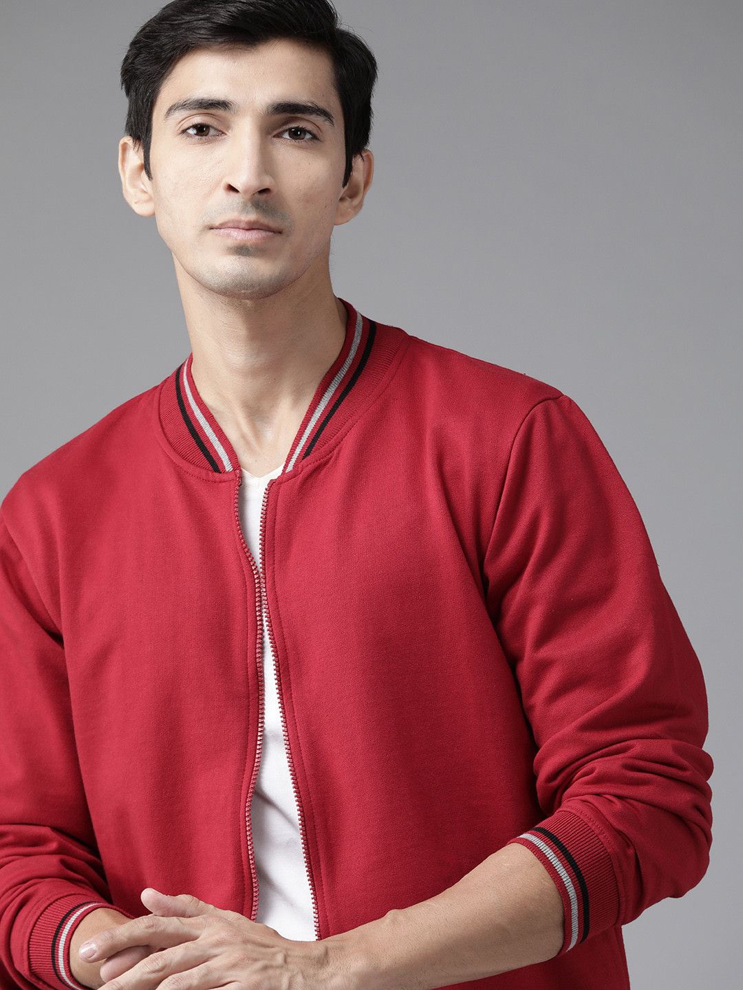 

Roadster Men Red Solid Sweatshirt