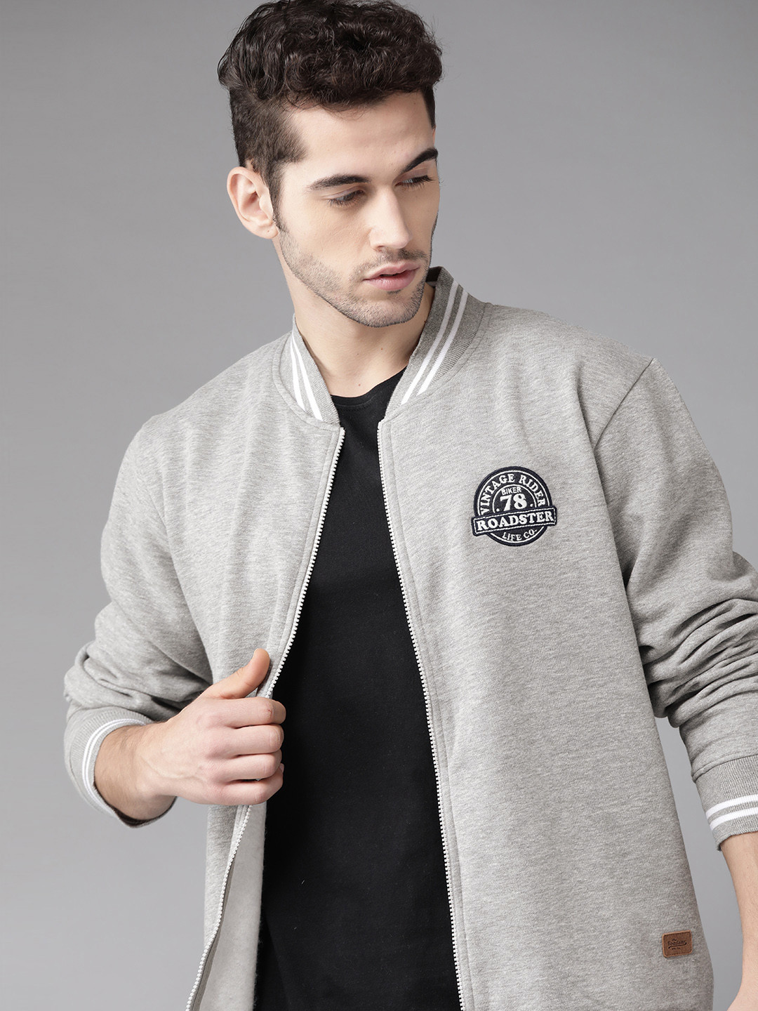 

Roadster Men Grey Melange Solid Sweatshirt